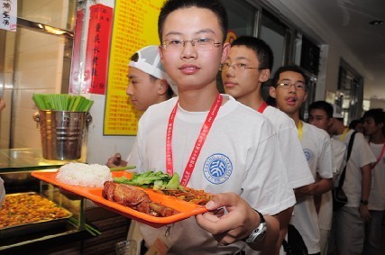 學校食堂應該選擇什么樣的食堂承包方